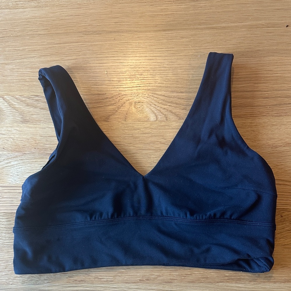 Lululemon Align V Neck Bra C/D cup black